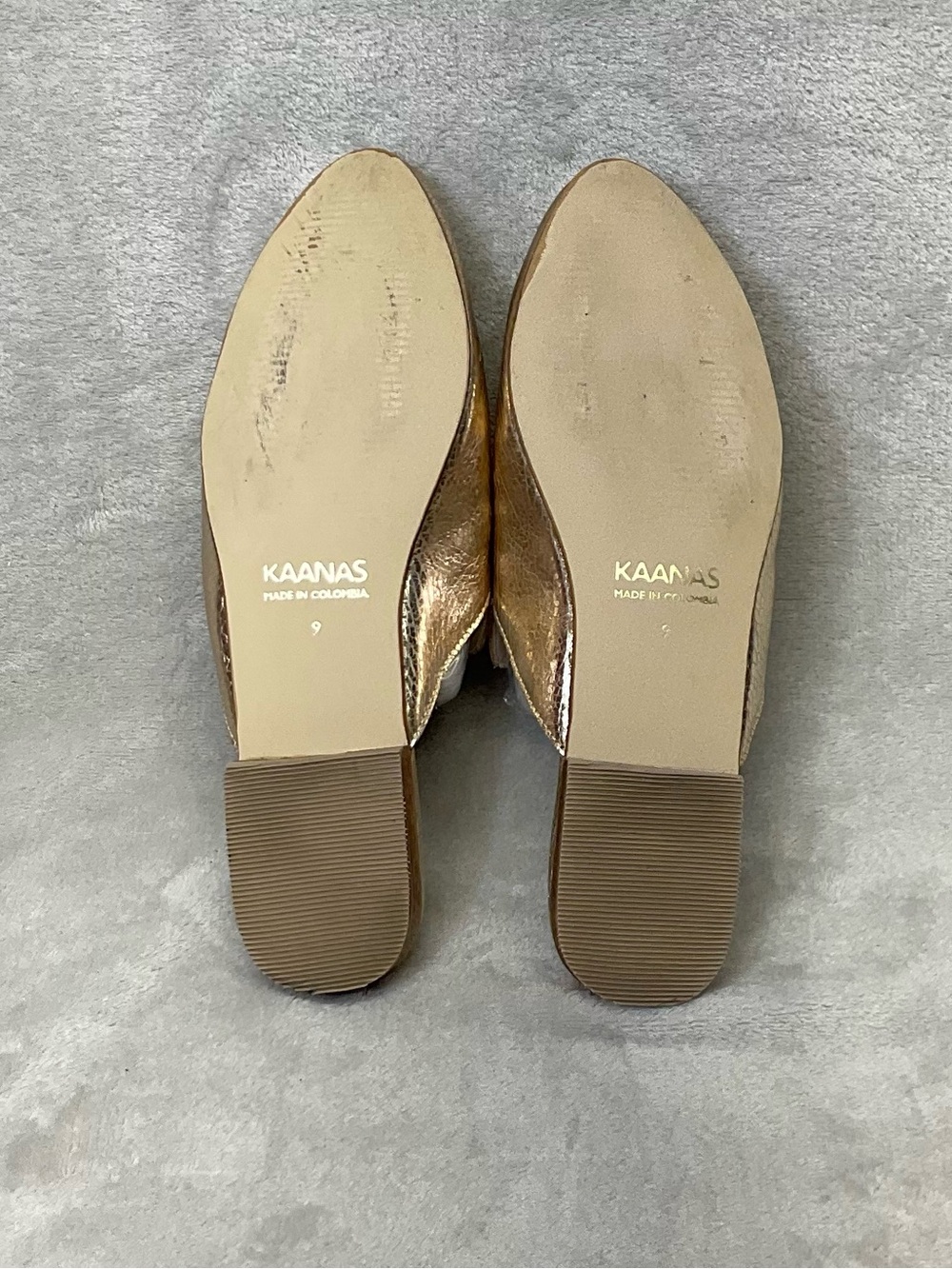 Kaanas Metallic Gold Tassel Mules Womens Sz 9 - Picture 6 of 7